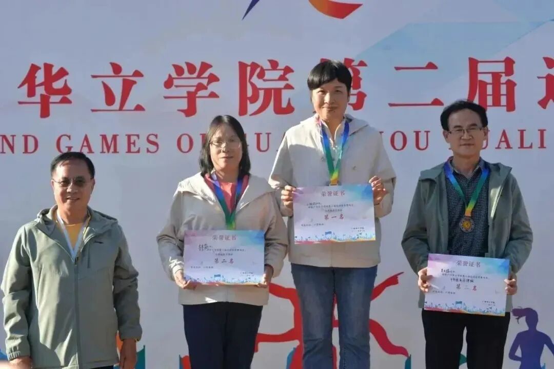 a4b12053cc74d5a8618bdd6a5f0c9f55d5ebcb85