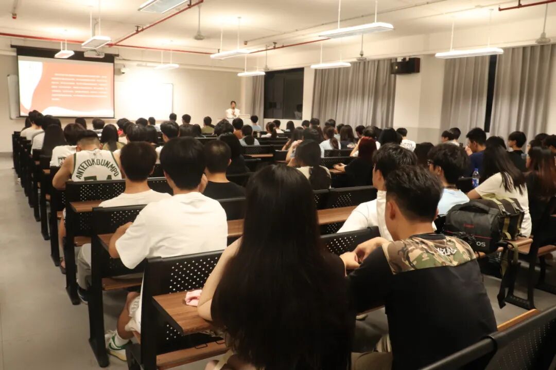 8272d7a3cf6c8588278582b082e29ff7353ac4b9