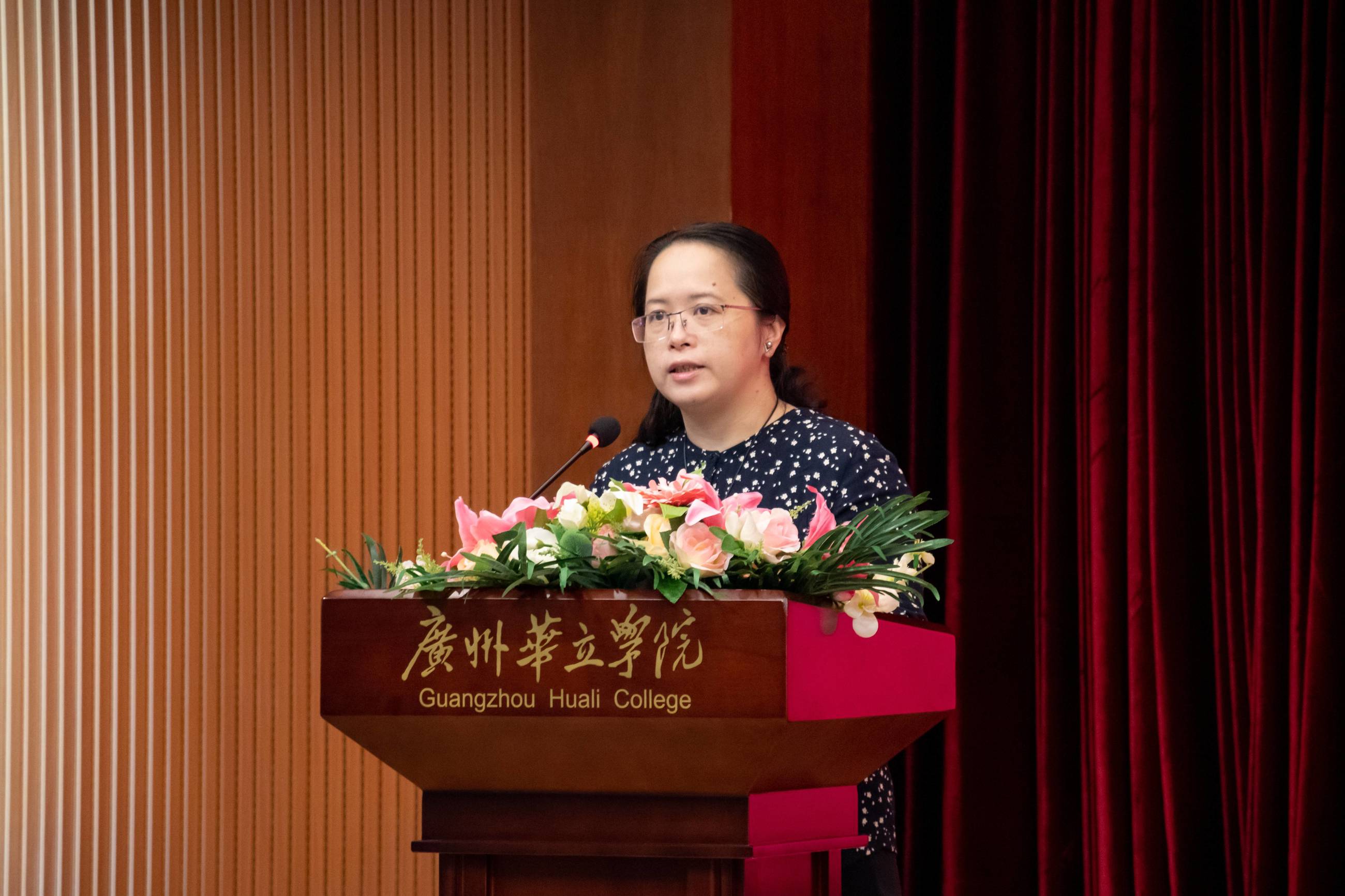 副校长欧洁梅讲话