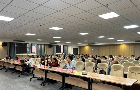 广州华立学院召开第一、二批智慧课程验收成果展