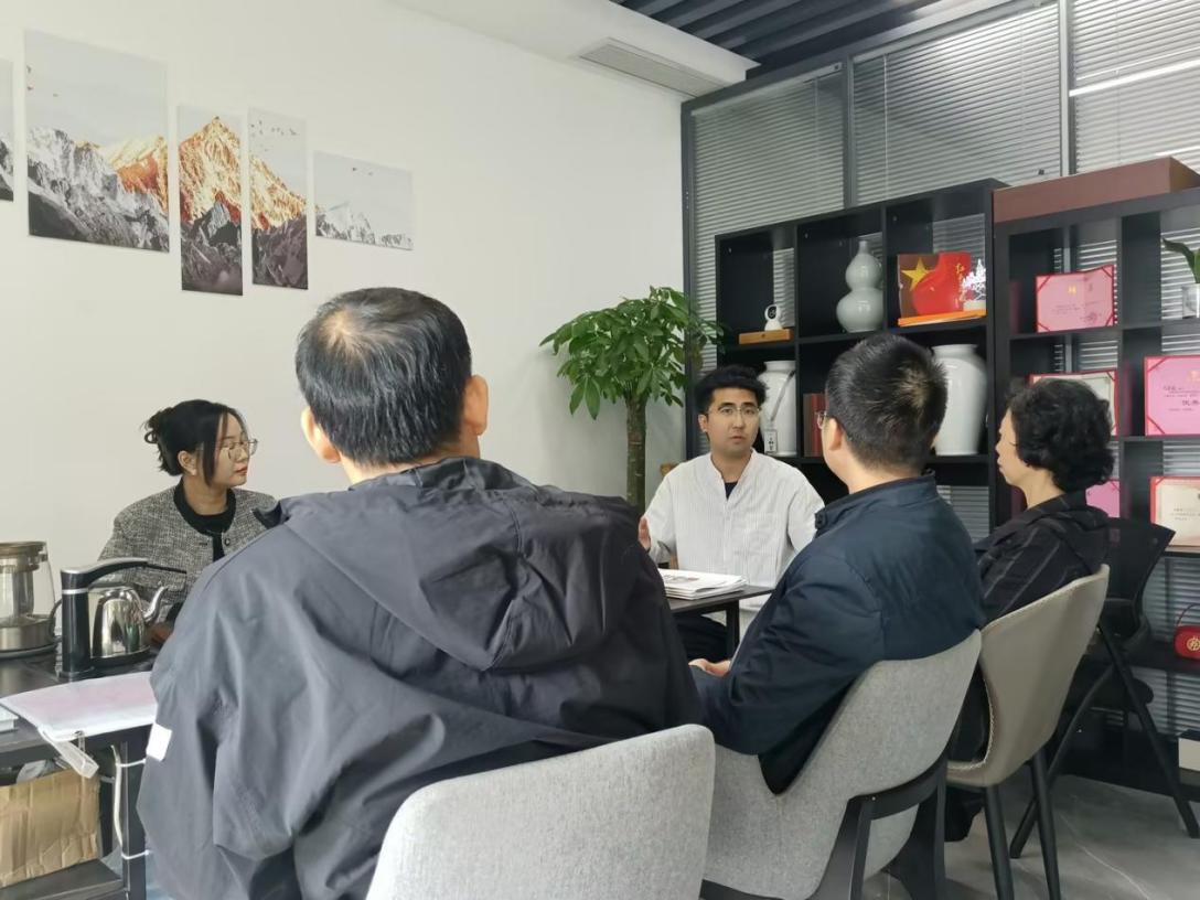 43dfdcd45bca2885fe860f13842d7c5e