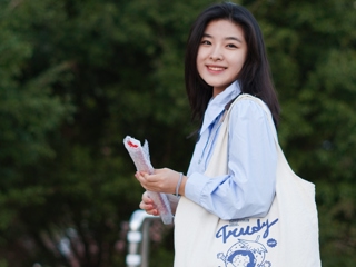 就业创业典型人物—2022届毕业生许闻笛