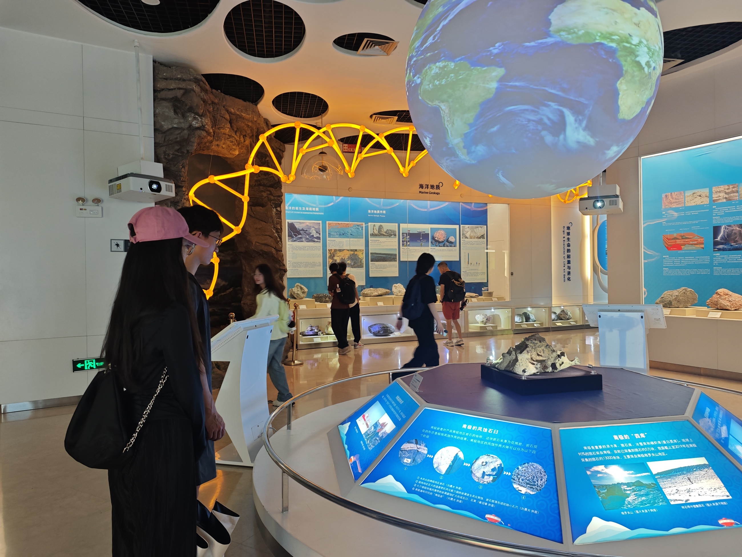 8222689c720a1ee39aa265721866ec5