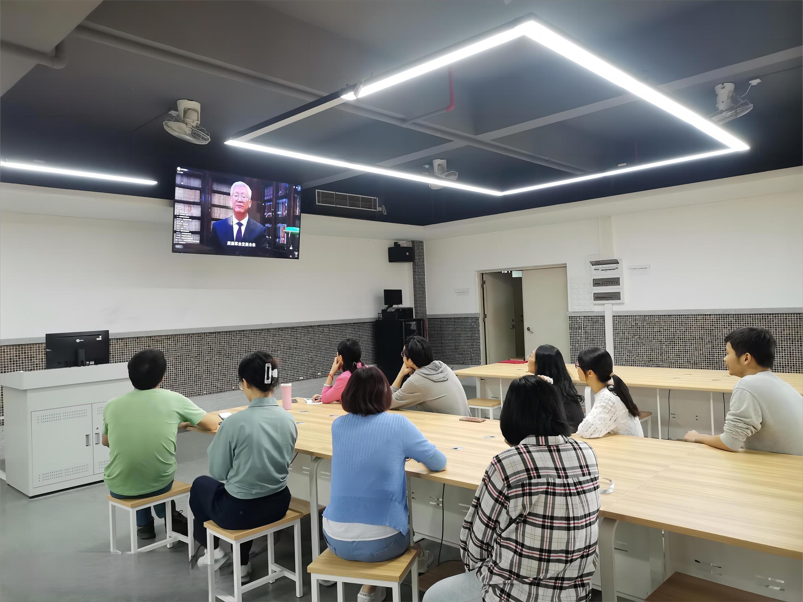 讲座图片（去水印）