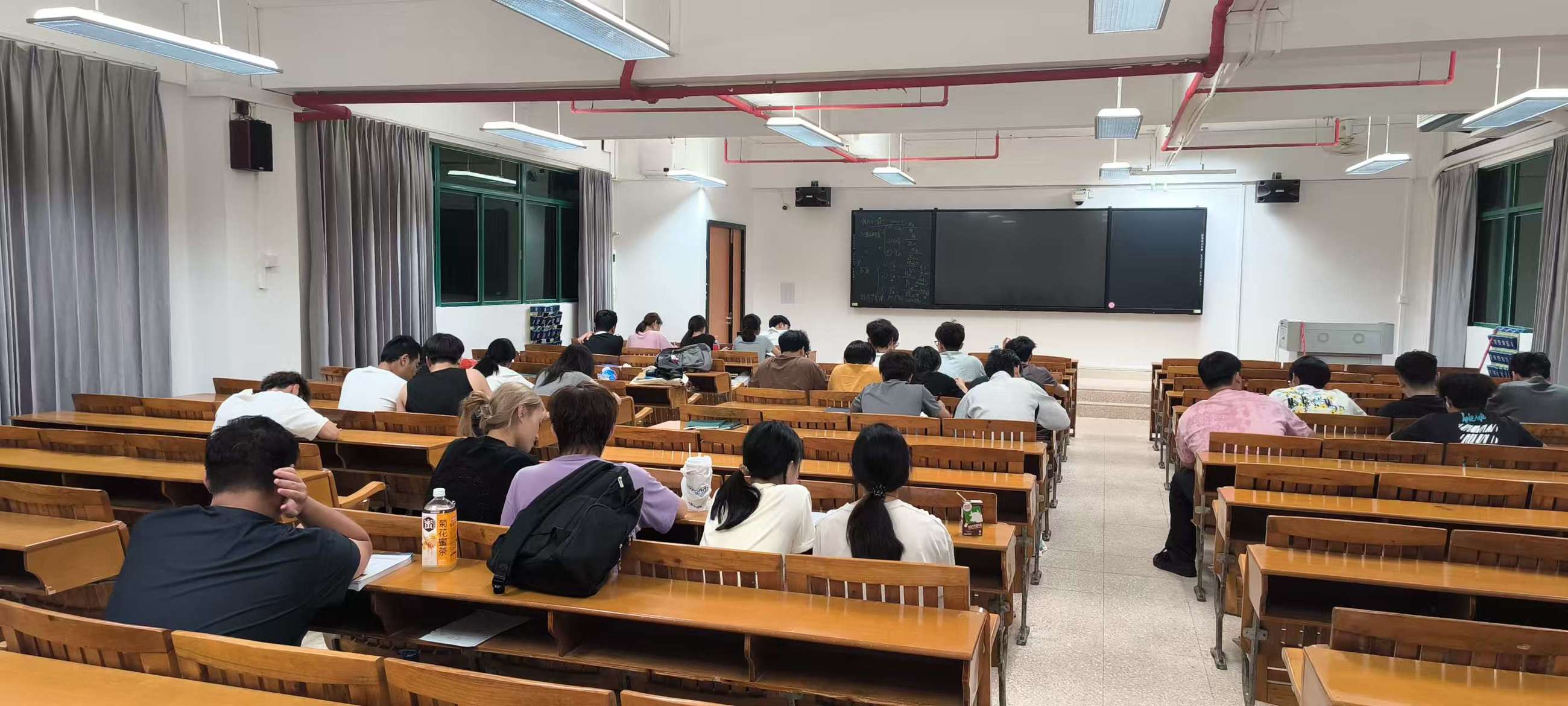 df5fabca2b1e9455a7e675c45ad1e3dd