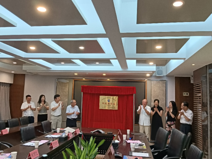 0dd3184d1c0b4518812a262f663e9c8a 0dd3184d1c0b4518812a262f663e9c8a