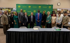 华立再添一所中美人才培养计划“121”项目院校