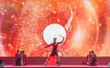 围炉迎新春！广州华立学院2026年团拜晚会温情上演！