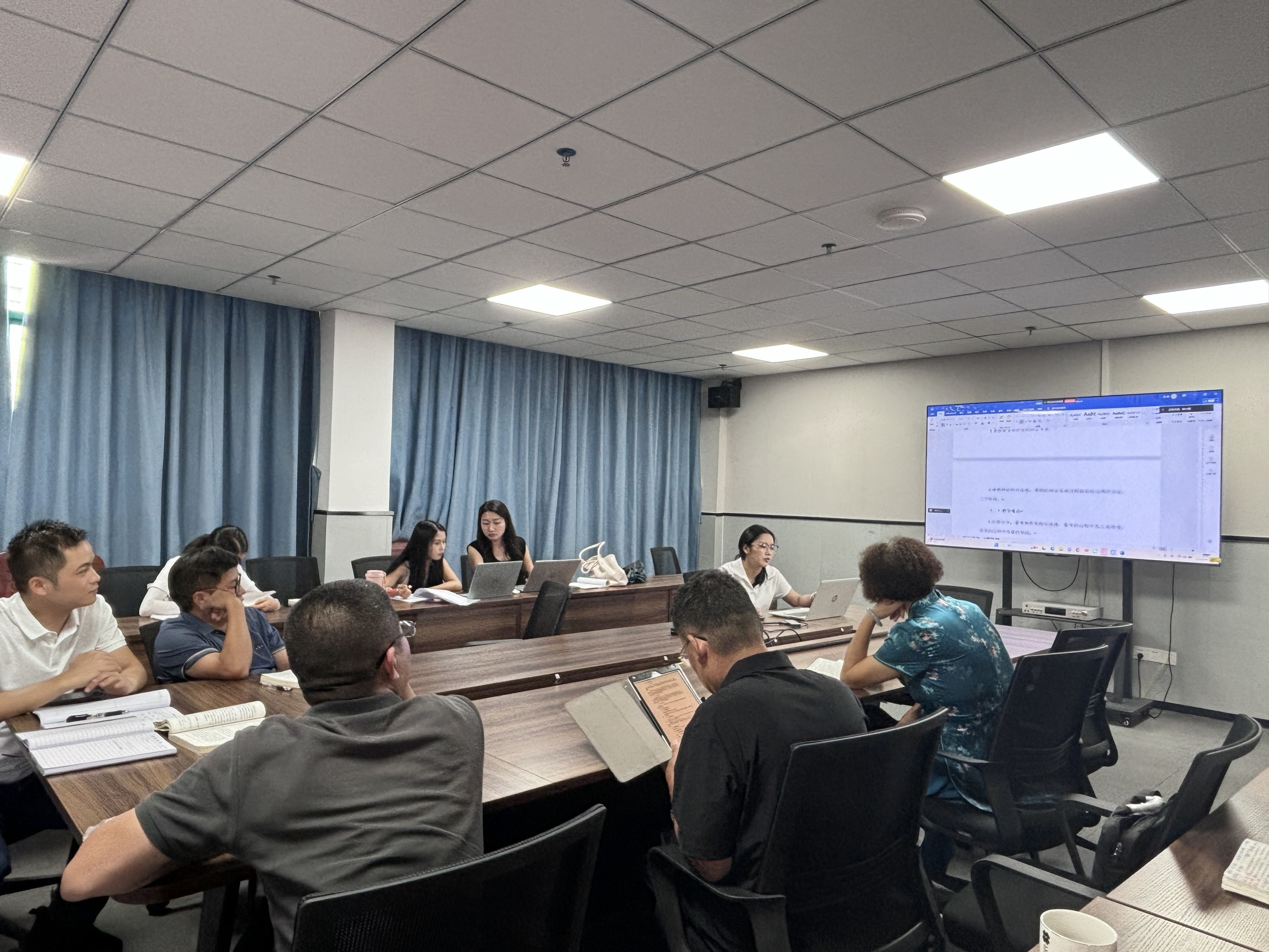 3703f5f1-8913-4c40-8868-ad2c35453274