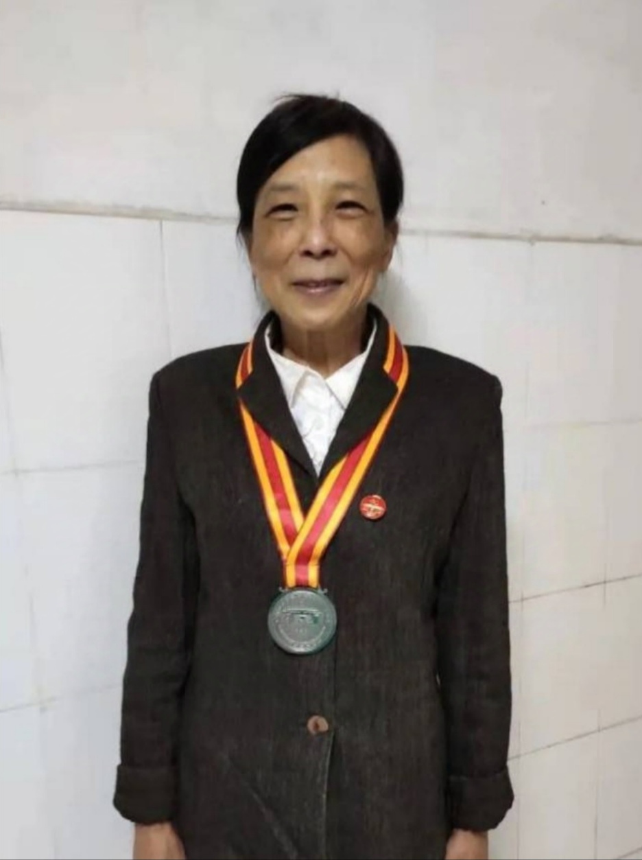 简晓丹