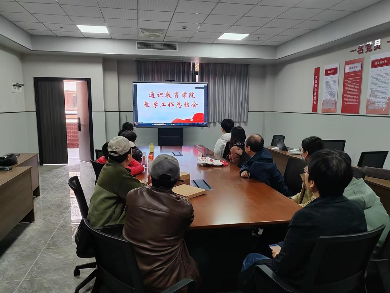 5bc4532b8305a9d5e1d2cccf3d128414_compress