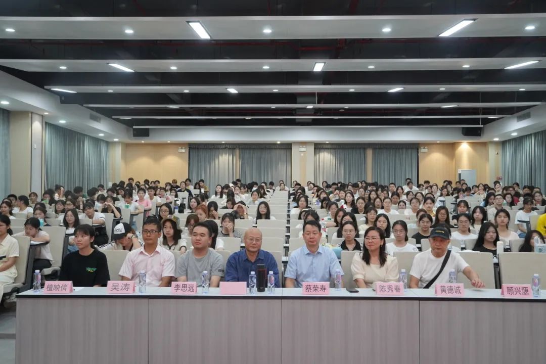 50b475ce98733ea0f904e82ddc6a8a40afe33756