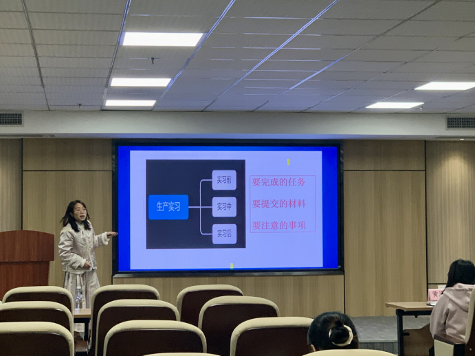 8ff9e564e9955e0a9a02e23b2e5e745e2badd120