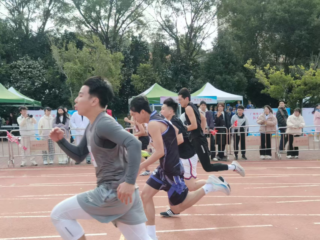 2373bb8cc16fa84a22a50a421d7d25fa9d7065bb