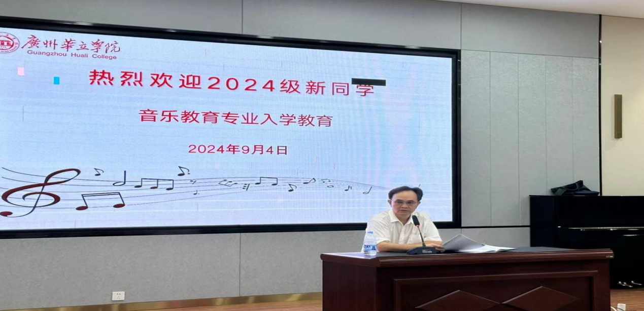 人站在桌子上

AI 生成的内容可能不正确。