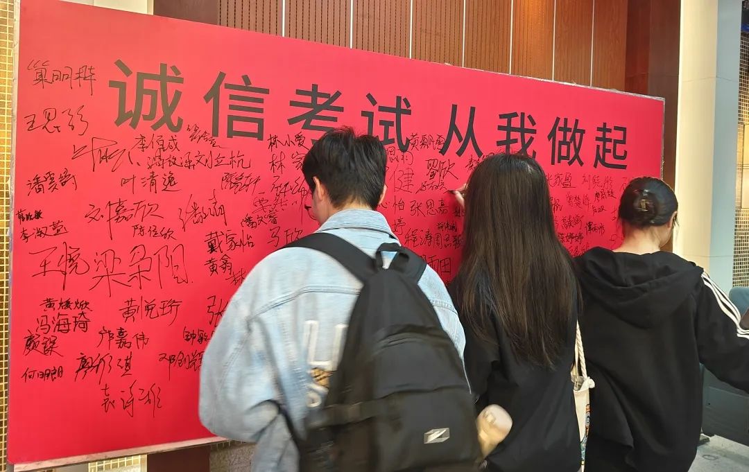 0c694c786ae2903ddeba633fde555f5087039d17