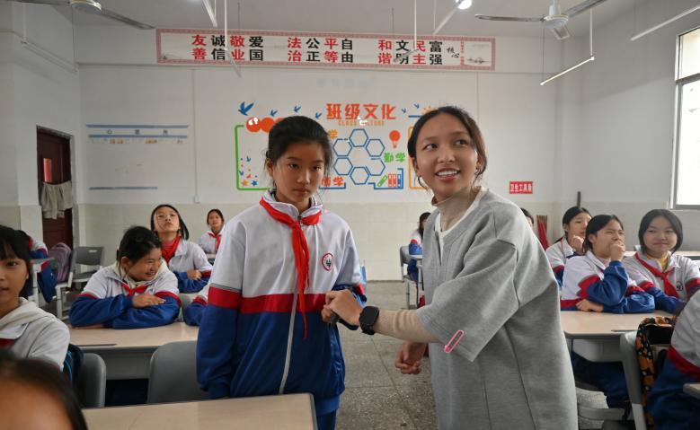 志愿实践-黎小希课堂互动志愿服务现场