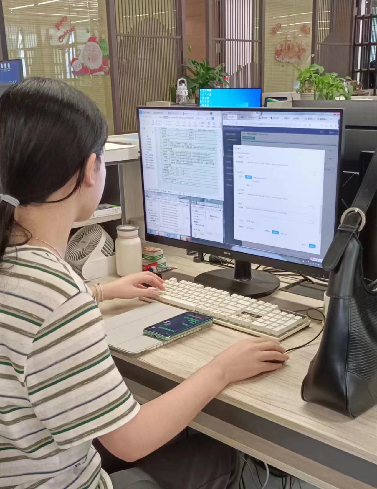附件:工作场景照