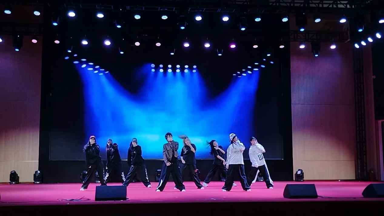 微信图片_20251105233714_576_2106