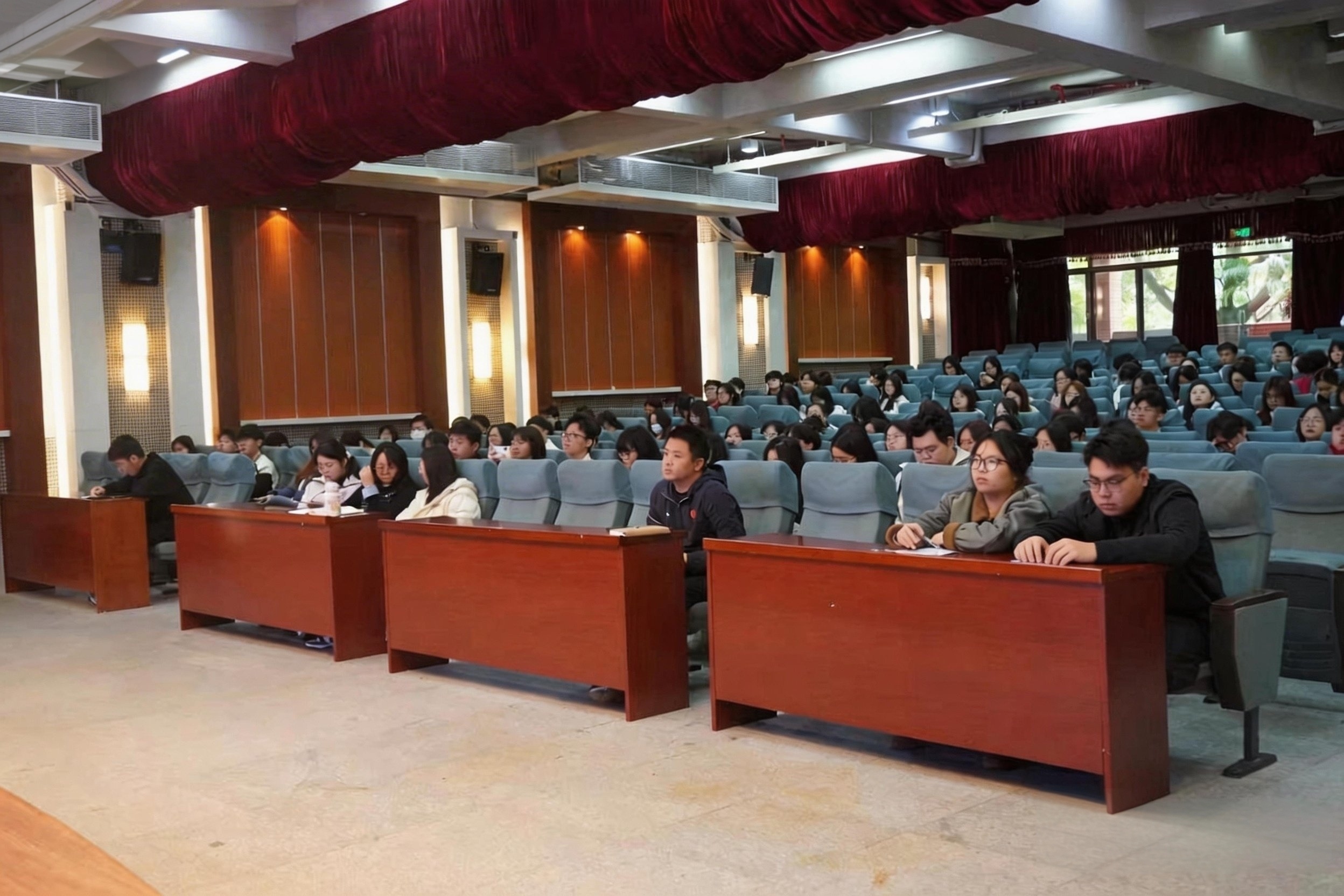 87e81e66113b4f3da77322496cda3831