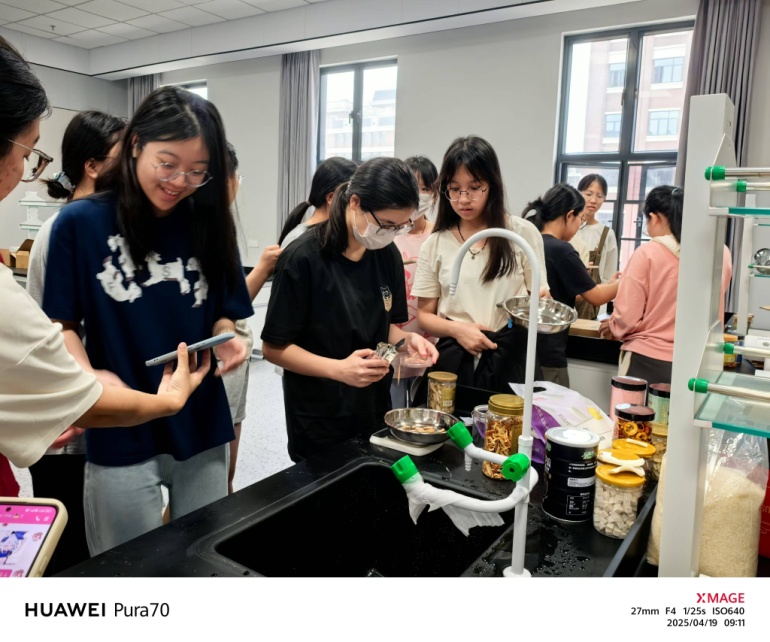 C:\Users\Administrator\Documents\WeChat Files\wxid_9ns2jfmjtx7i21\FileStorage\Temp\304b29681b3c61409d3d2305cf3c381.jpg