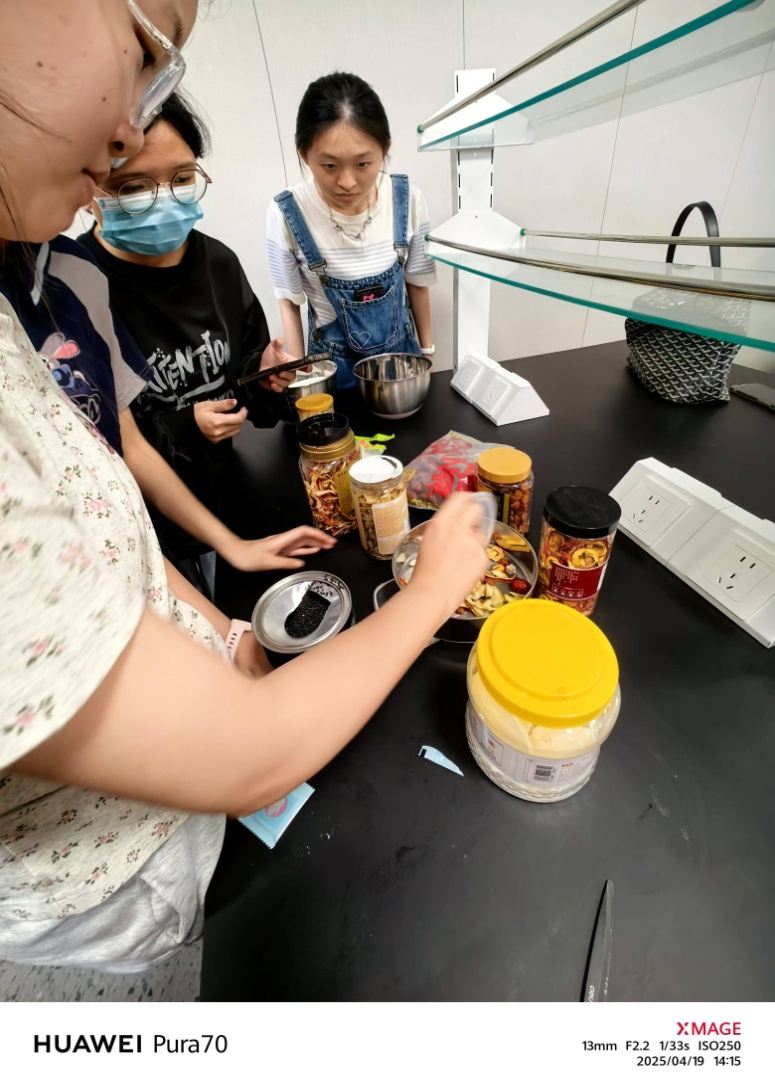 C:\Users\Administrator\Documents\WeChat Files\wxid_9ns2jfmjtx7i21\FileStorage\Temp\9006e550b9141bc7f8cafb38644f858.jpg