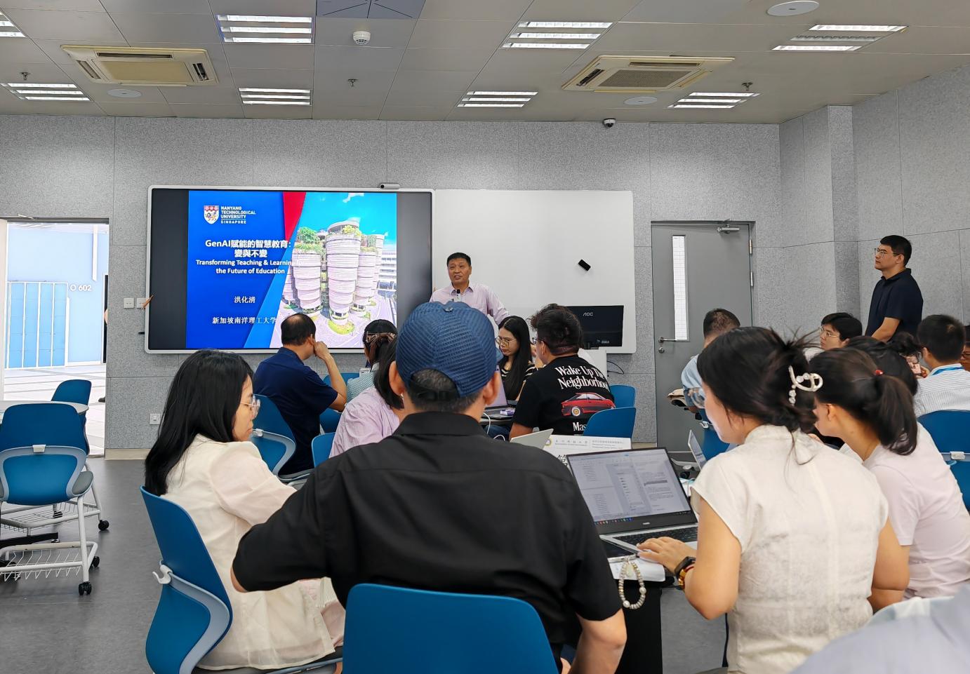 343155d50aa352aa21d4b8b834ec904