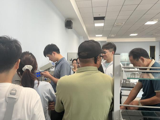 89e05b59-c806-4dc0-8dfe-98ec3e8d4aa0