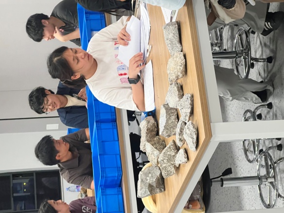 实验课程.jpg